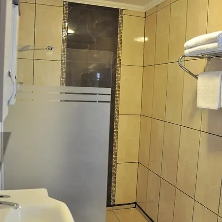 Pisces Bed & Breakfast 4*
